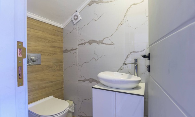 Faraya Apartment | Summit Escape