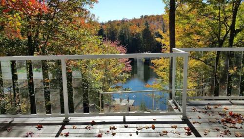 Algonquin Highlands House | Summit Cottage on Kawagama Lake
