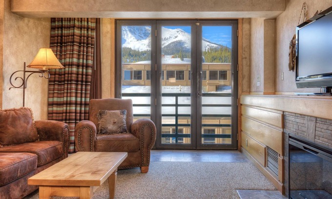 Big Sky Condo | Summit View- Ski in/Out, Pool and Hot Tub!