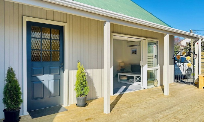 Sumner House | Sumner Beach Retreat