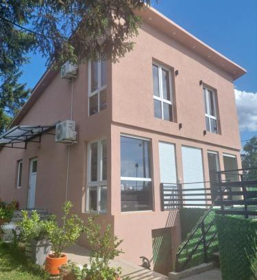 Mladenovac House | Sumska Vila Lisovic