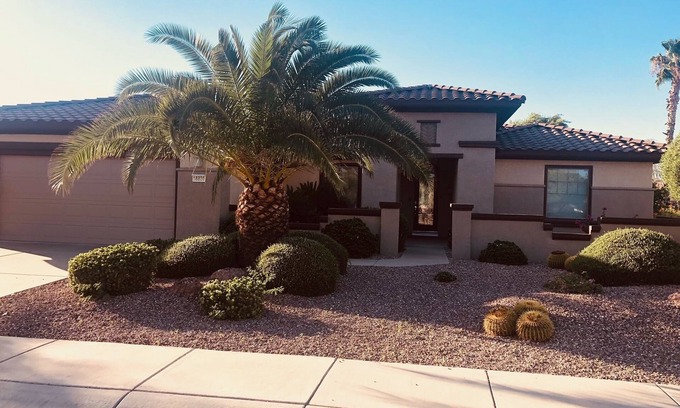 Surprise House | Sun City Grand 3BR, 2 bath home with relaxing back yard ~ 2420 SQFT