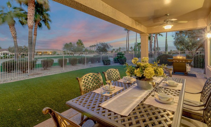 Surprise House | Sun City Grand Model Home! Golf Course Front!