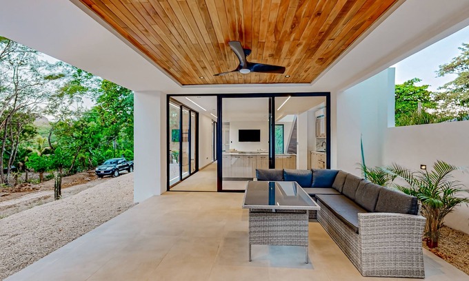 Cabo Velas House | Sun-filled getaway with private pool & large patio- 1 mile to Conchal Beach