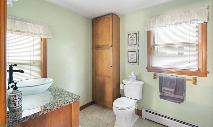 Lenox Dale House | Sun-Filled Lenox Retreat - Minutes to Tanglewood!