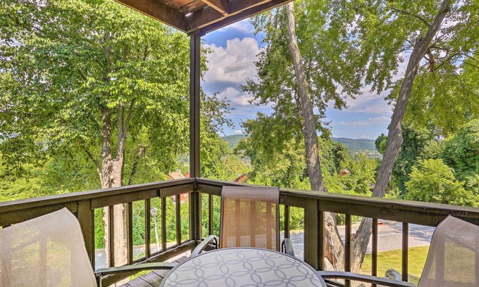 Vernon Condo | Sun-Lit Vernon Condo < 2 Mi to Ski Resort!