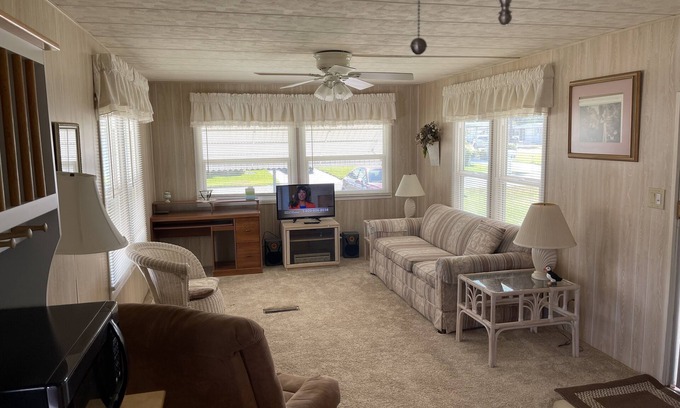 Sebring House | Sun -n-Fun