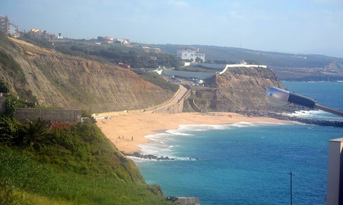 Ericeira Apartment | Sun on the Horizon