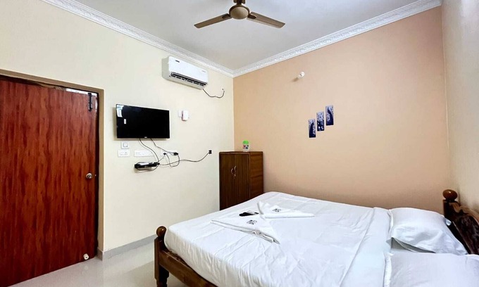 Bommayapalayam Hotel | “Sun, Sand, and Comfort: Dream Promenade Sea View”