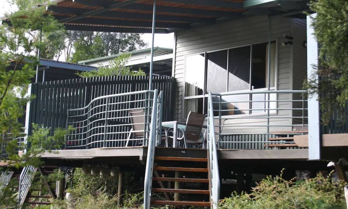 Kingfisher Bay Villa | Sun-Set Satinay at Kingfisher Bay Resort