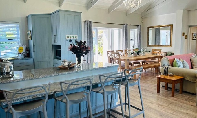 Chanteclair House | Sunbird Villa | Sea and mountain escape