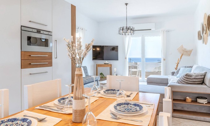 Fofola House | Sunday's Seascapen
