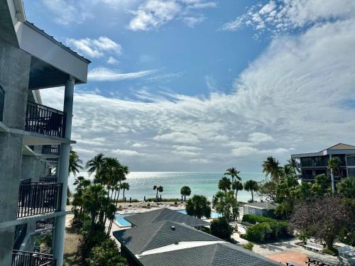 Key West House | Sundial on the Atlantic Ocean View