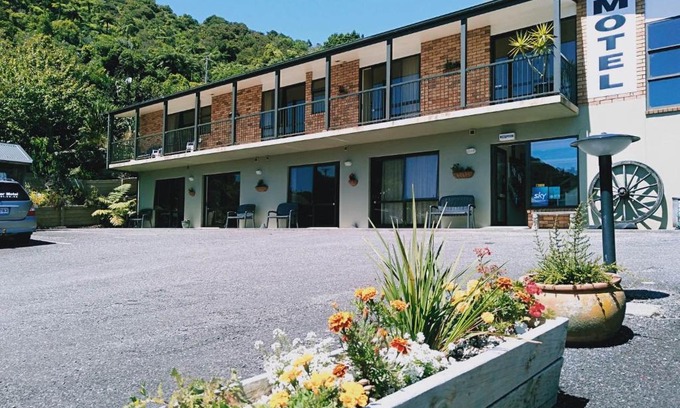 Greymouth Hotel | Sundowner Motel