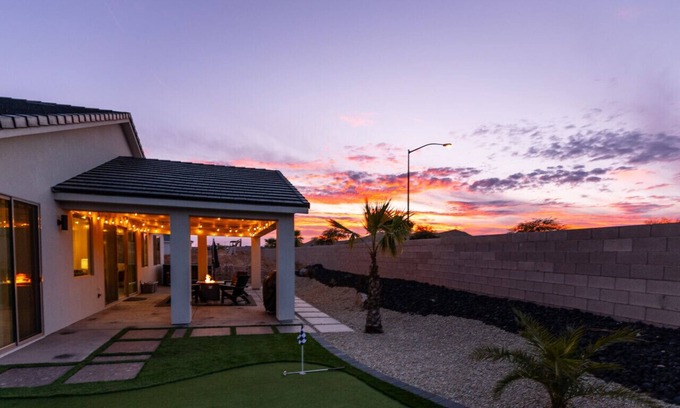 Mesquite House | SunFire Retreat BL 991894 J and Amy