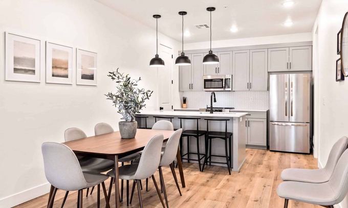 St. George Condo | Sunflower #98: Desert Color Lagoon + Beaches