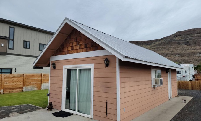 Sunland Estates Apartment | Sunland Estates Bungalow