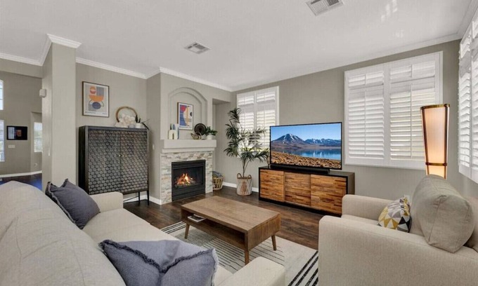 Green Valley North House | Sunny 5BR 4.5 Bath Las Vegas Retreat with Pool