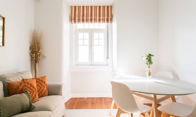 Santa Engracia Apartment | Sunny Alfama | Family-Friendly | Fast WiFi