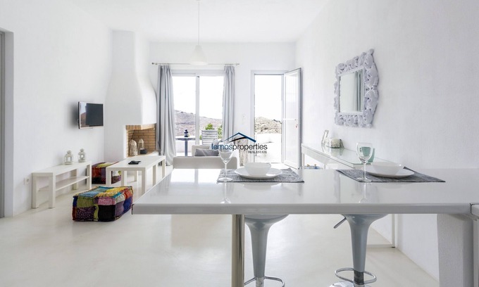 Vourkari House | Sunny and modern guest house "Illios" ideal for two couples or a small family.