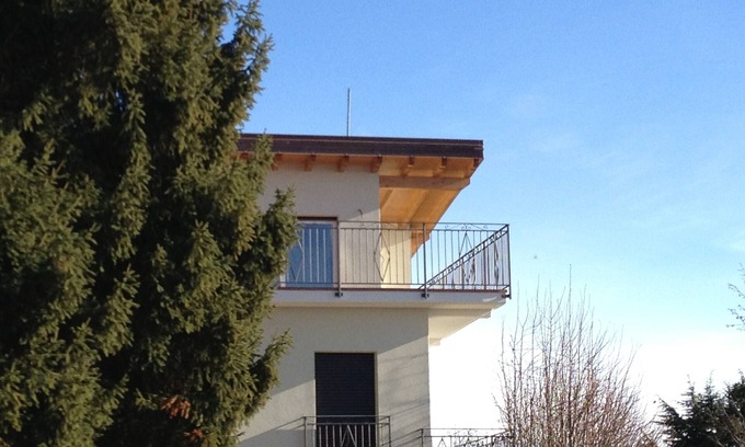 Brunate Apartment | Sunny apartment with large terrace and view of Lake Como and the Alps