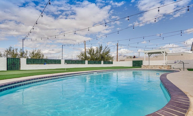 Lake Havasu City House | Sunny Arizona Oasis w/Views - 2 Mi to Lake Havasu