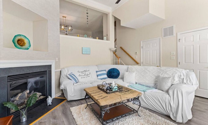 Bayside Apartment | Sunny Bayside Escape