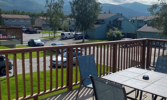 Northeast Anchorage Condo | Sunny condo with a view!