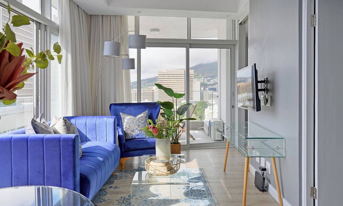 Foreshore Apartment | Sunny Corner Apartment with 180° Ocean, City & Mountain Views