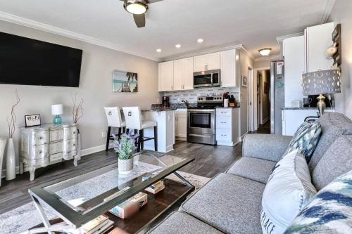 Folly Field Apartment | Sunny Daze