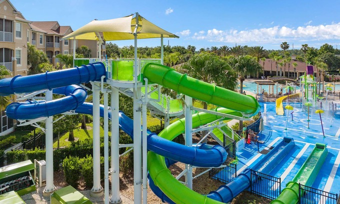 Windsor Hills Condo | SUNNY DISNEY ESCAPE: as close to Disney as you can get with the comforts of home