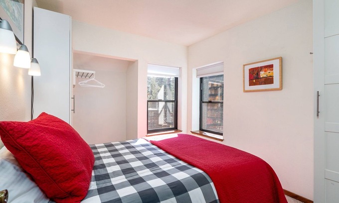 Bear Valley House | Sunny End Unit Condo! - Tamarack #20 by Bear Valley Vacation Rentals