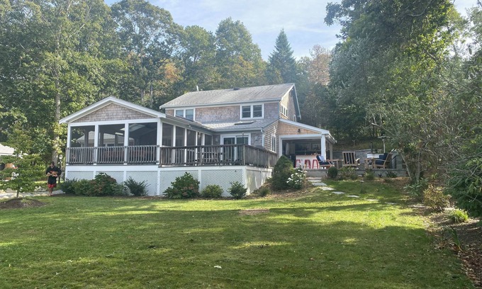 Falmouth House | Sunny Falmouth vacation home with walk to beach