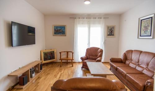 Podgorica Apartment | Sunny Hill Suite Ljubovic
