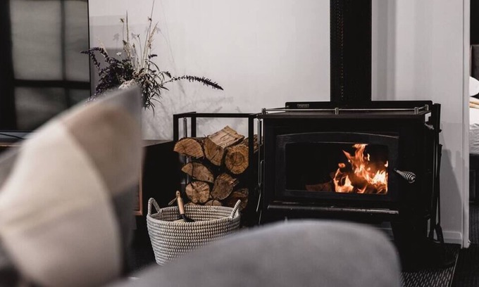 Glen Huon House | Sunny Hills Country Retreat - peaceful picturesque