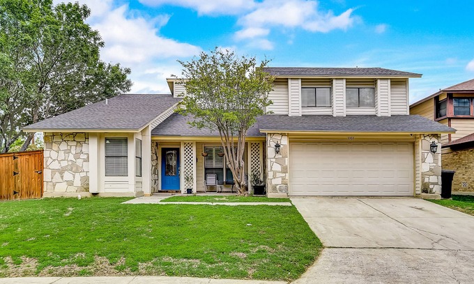North San Antonio - SAT House | Sunny home with private outdoor pool, enclosed backyard, desks, W/D, AC