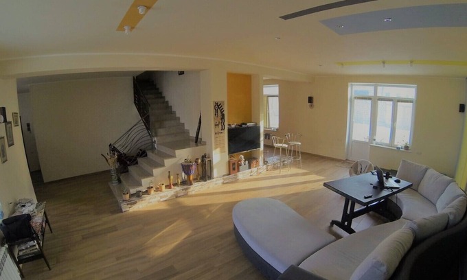 Nor-Nork House | Sunny house with nice garden and huge living room