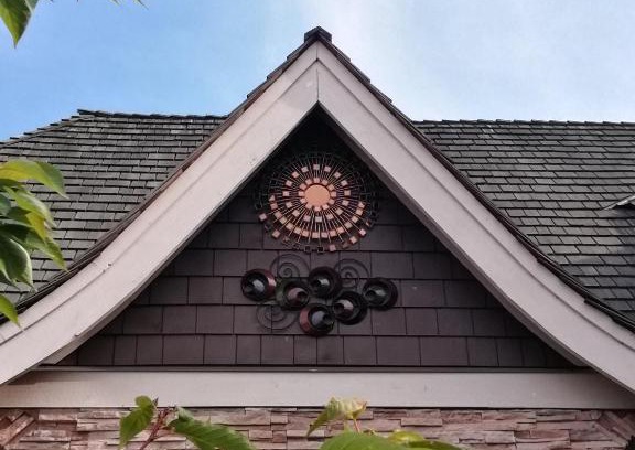 Surrey House | Sunny Island by White Rock B&B