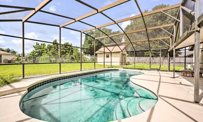 Poinciana House | Sunny Kissimmee Home about 21 Mi to Disney Parks!