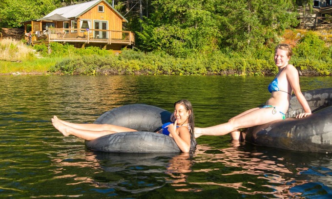 Quadra Island Cottage | Sunny Lakefront Cottage with Ocean Access and Mooring
