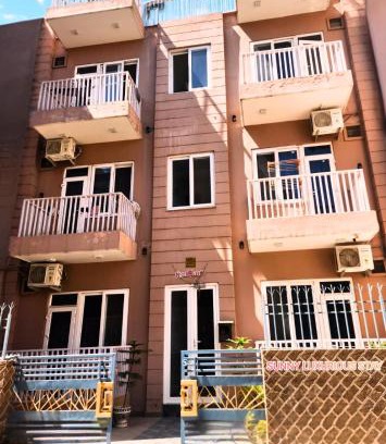 Phagwara Hotel | SUNNY LUXURIOUS STAY - Comfort with Luxury Feel - Near LPU & Phagwara