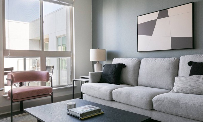 Grantville Apartment | Sunny Mission Valley 1BR w/Gym, W/D & Pool, nr shops, by Blueground