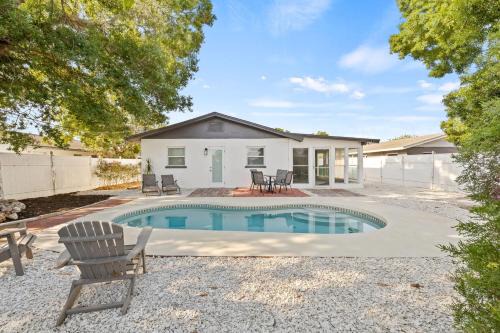 Palmetto House | Sunny Palmetto Oasis- 4BR Home with Private Pool home
