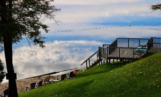 Seguin Resort | Sunny Point Resort
