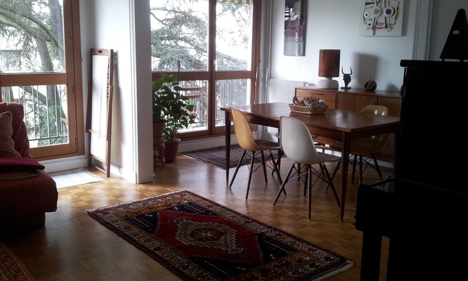 Les Viselets Apartment | Sunny quiet apt Bois de Vincennes for 2-5 pers during 2024 Paris Olympics