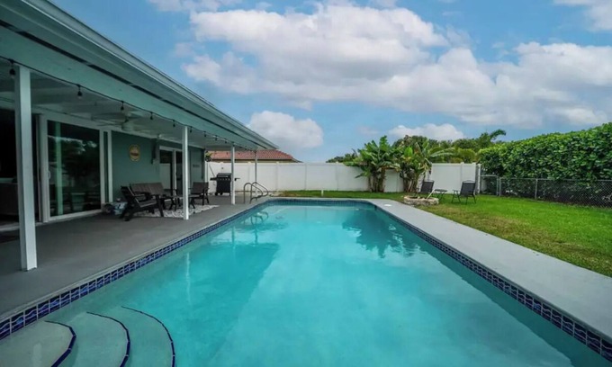 Hunt Club House | Sunny, Quiet, Open concept 3 bedroom home with pool