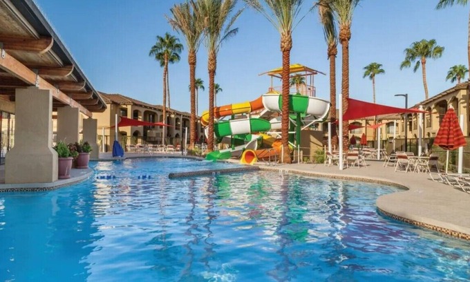 North Scottsdale Resort | Sunny Scottsdale Arizona 2 Bedroom Resort by Holiday Inn Club Vacations