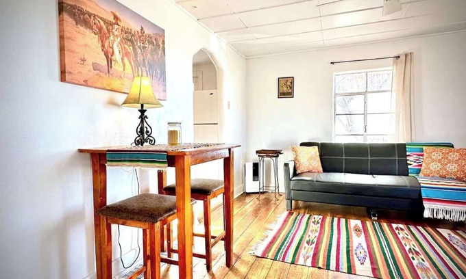 Raton House | Sunny Southwest Casita!