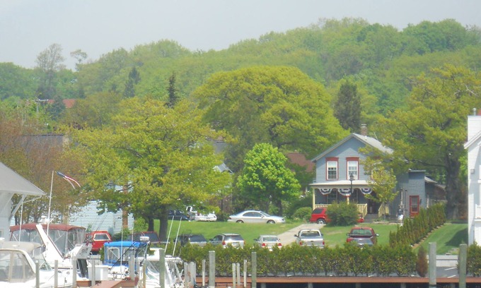 Frankfort House | Sunny suite w/private entrance; view of Betsie Bay one block from Lake Michigan
