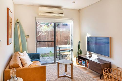 Bondi Beach Apartment | Sunny Terrace in the Heart Of Bondi Beach